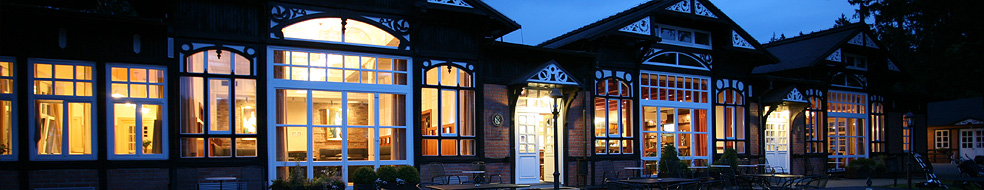 Royal Golf Club Mariánské Lázně - klubovna a restaurace večer Royal Golf Club Mariánské Lázně - klubovna a restaurace večer